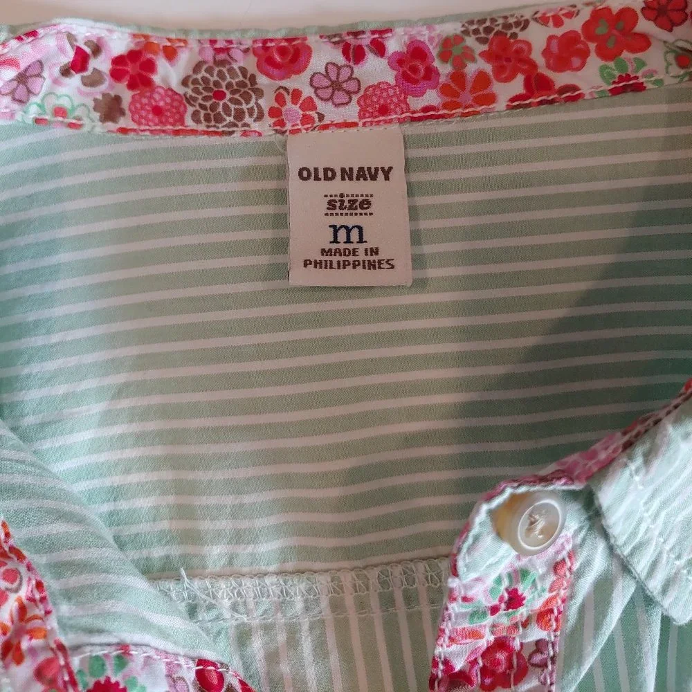 Old Navy | Light Green Oxford Stripe Shirt with Floral Trim Casual Button | M